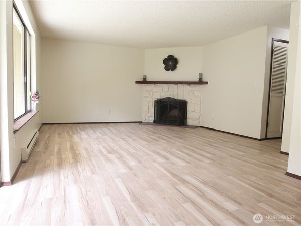 26425 Pennsylvania Avenue NE 34, Kingston WA 98346