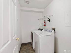 4719 NW Walgren Drive 106, Silverdale WA 98383