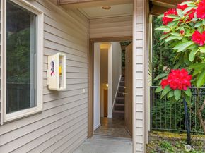 4719 NW Walgren Drive 106, Silverdale WA 98383
