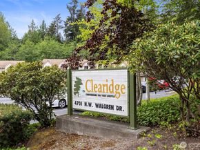 4719 NW Walgren Drive 106, Silverdale WA 98383