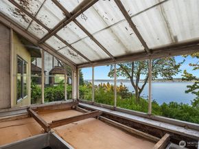 3704 48th Avenue NE, Seattle WA 98105