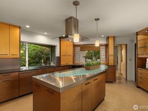 3704 48th Avenue NE, Seattle WA 98105
