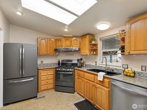 789 NE Reeds Meadow Lane, Bremerton WA 98311