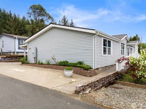 789 NE Reeds Meadow Lane, Bremerton WA 98311