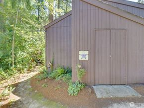 3068 169th Avenue NE, Bellevue WA 98008
