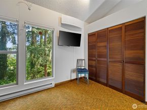 3068 169th Avenue NE, Bellevue WA 98008
