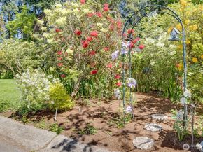 3068 169th Avenue NE, Bellevue WA 98008
