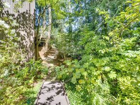 3068 169th Avenue NE, Bellevue WA 98008