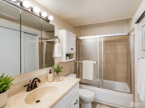 14443 127th S7, Kirkland WA 98034