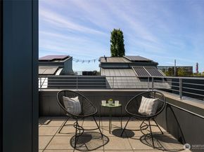 307 14th Avenue E B, Seattle WA 98112