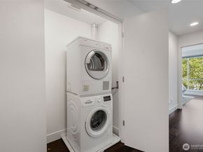307 14th Avenue E B, Seattle WA 98112