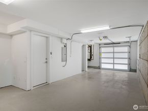 307 14th Avenue E B, Seattle WA 98112