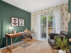 9257 Interlake Avenue N, Seattle WA 98103