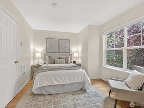 9257 Interlake Avenue N, Seattle WA 98103