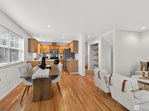 9257 Interlake Avenue N, Seattle WA 98103