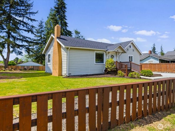 7408 OLYMPIC Drive, Everett WA 98203