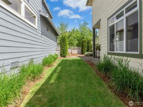 16918 Woodside Drive SE, Renton WA 98058