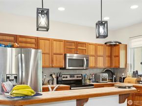 16918 Woodside Drive SE, Renton WA 98058