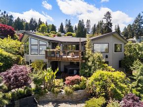 10847 Bill Point Bluff NE, Bainbridge Island WA 98110