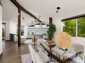 10847 Bill Point Bluff NE, Bainbridge Island WA 98110