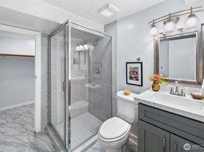 954 19th Avenue E, Seattle WA 98112