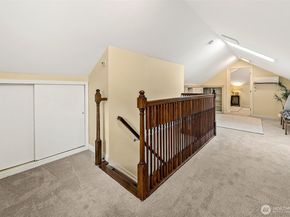 954 19th Avenue E, Seattle WA 98112