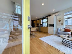 4114 Linden Avenue N A, Seattle WA 98103