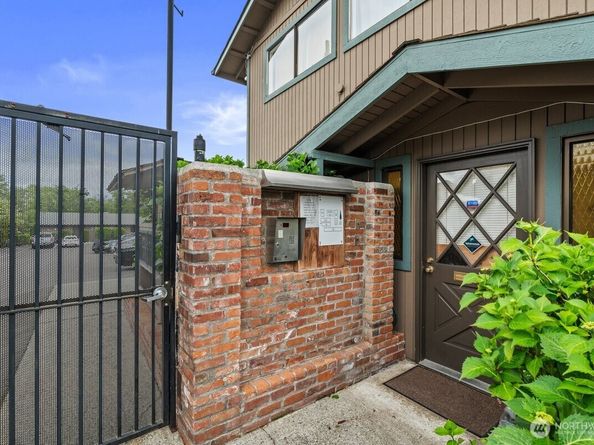 13702 37th Avenue S 51, Tukwila WA 98168