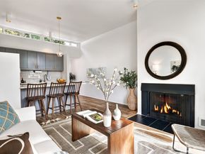 410 13th Avenue E PH 3, Seattle WA 98102
