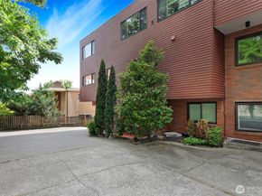 410 13th Avenue E PH 3, Seattle WA 98102