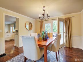225 131st Avenue NE, Bellevue WA 98005