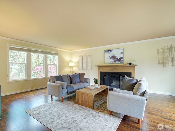 225 131st Avenue NE, Bellevue WA 98005