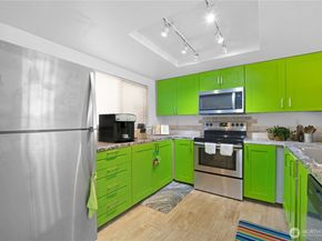 317 SW 112th Street 303, Seattle WA 98146