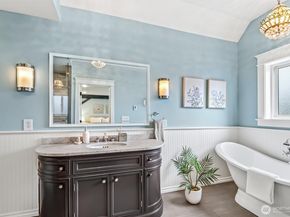 545 Holly Drive, Edmonds WA 98020