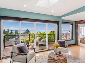 545 Holly Drive, Edmonds WA 98020