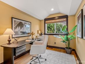 545 Holly Drive, Edmonds WA 98020