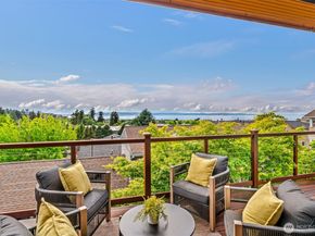 545 Holly Drive, Edmonds WA 98020