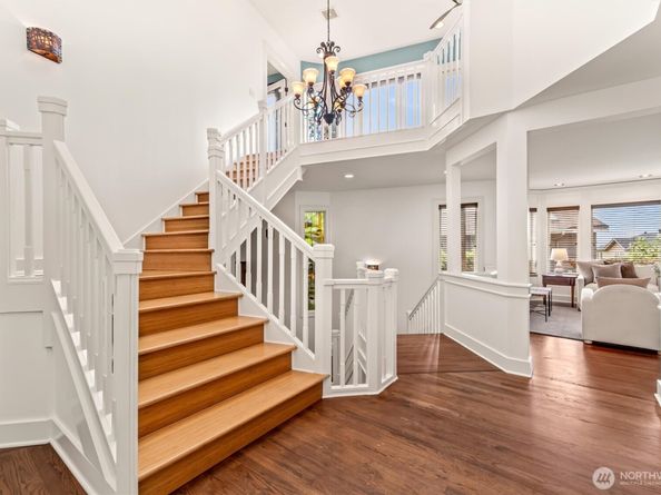 545 Holly Drive, Edmonds WA 98020