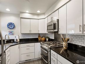 10800 Glen Acres Drive S T16, Seattle WA 98168