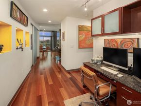 2033 2nd Avenue 1903, Seattle WA 98121