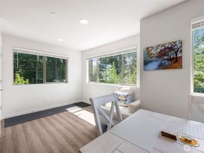 19305 7th Ave W B6, Lynnwood WA 98036