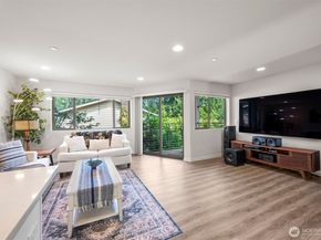 19305 7th Ave W B6, Lynnwood WA 98036