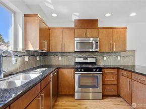 12031 35th Avenue NE A, Seattle WA 98125