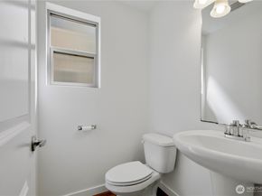 12031 35th Avenue NE A, Seattle WA 98125