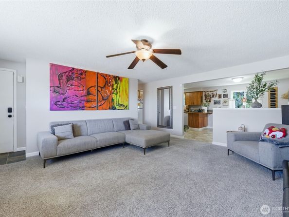 10103 SE 206th Street, Kent WA 98031