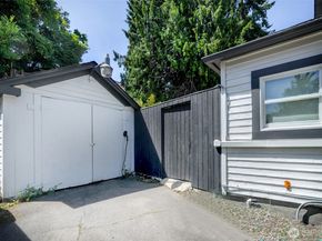 6541 20th Avenue NE, Seattle WA 98115