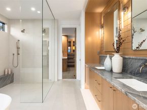 721 2nd Street S, Kirkland WA 98033