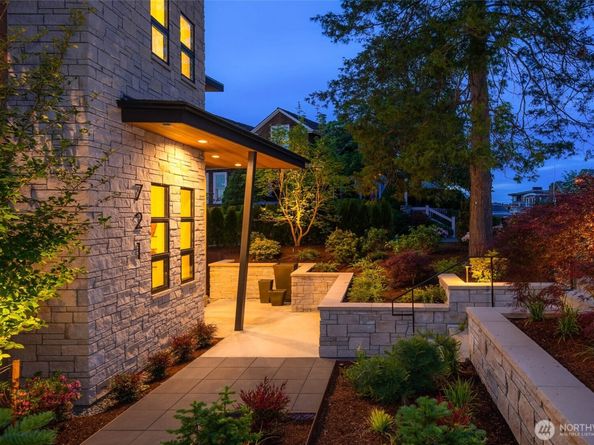 721 2nd Street S, Kirkland WA 98033