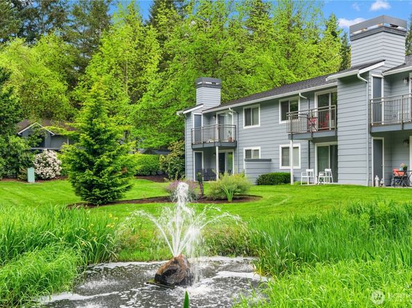 12618 100th Lane NE J248, Kirkland WA 98034