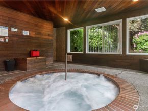 12618 100th Lane NE J248, Kirkland WA 98034